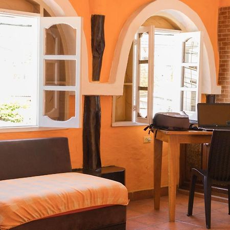 Hotel Crossman Puerto Ayora  Εξωτερικό φωτογραφία