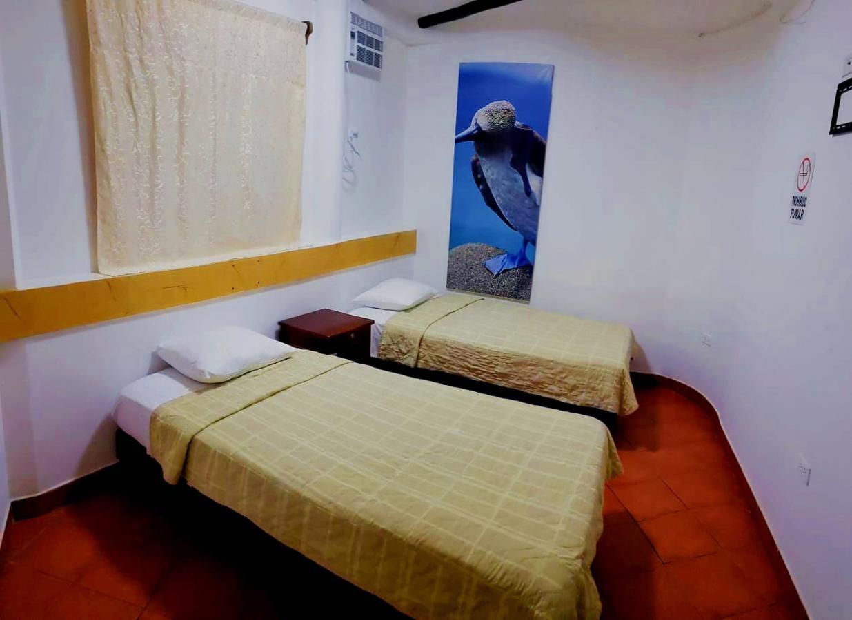 Hotel Crossman Puerto Ayora  Εξωτερικό φωτογραφία