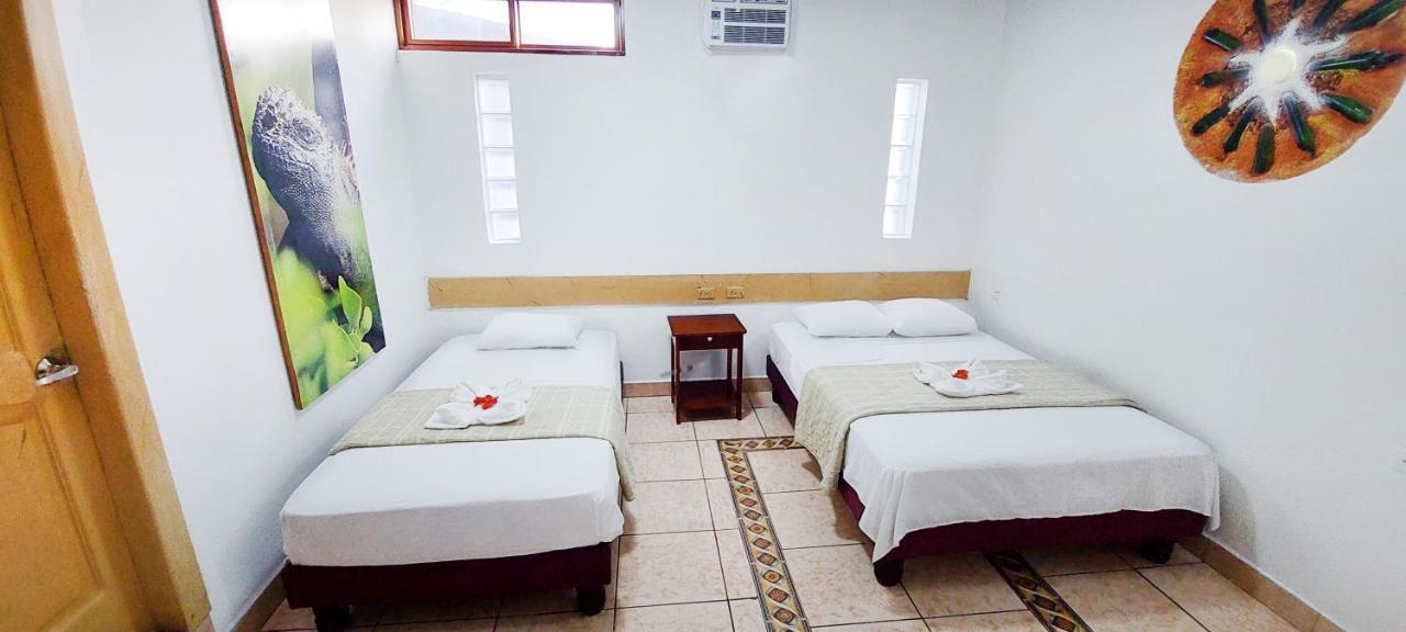 Hotel Crossman Puerto Ayora  Εξωτερικό φωτογραφία