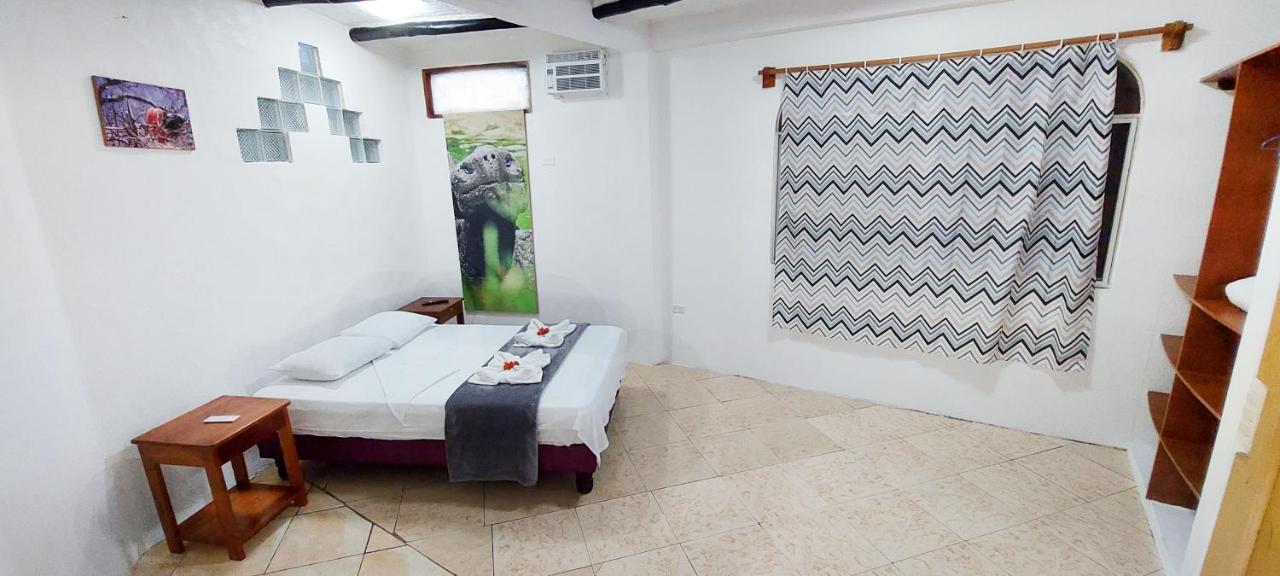Hotel Crossman Puerto Ayora  Εξωτερικό φωτογραφία