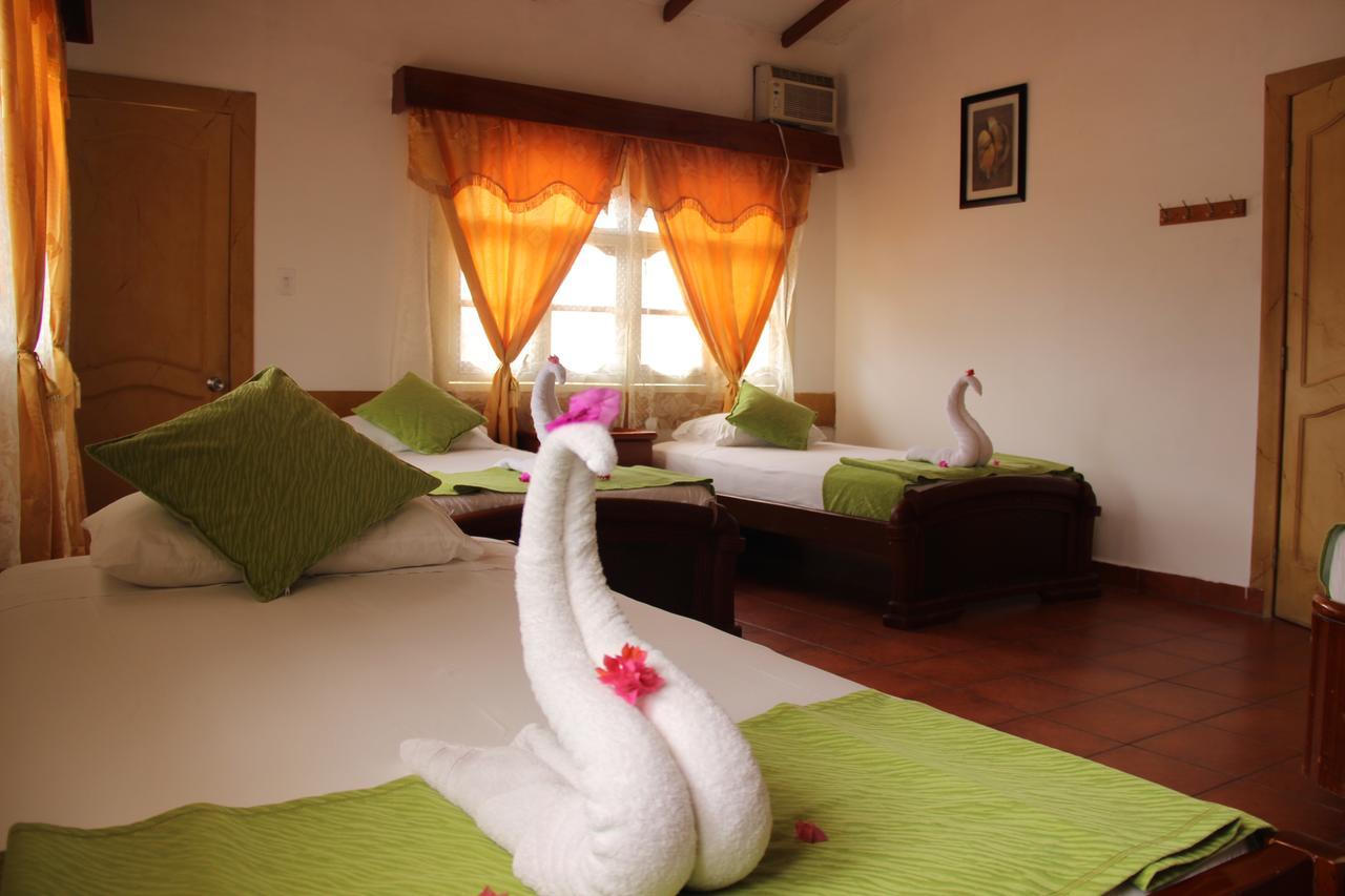 Hotel Crossman Puerto Ayora  Εξωτερικό φωτογραφία